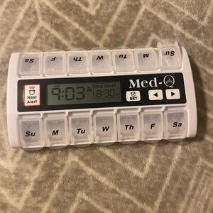 MED-O White Weekly Pill Organizer with Digital Display
